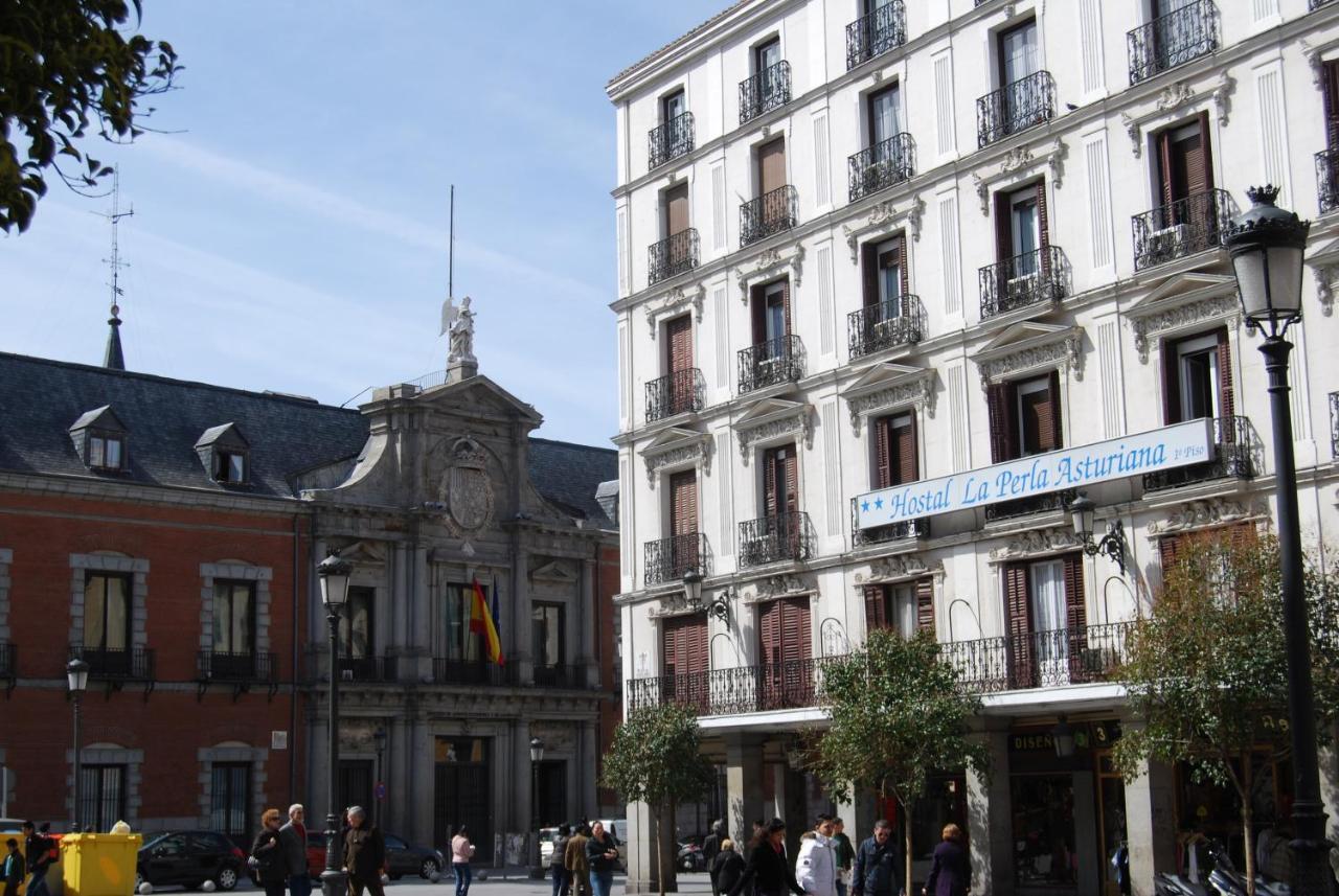 Hostal La Perla Asturiana มาดริด ภายนอก รูปภาพ
